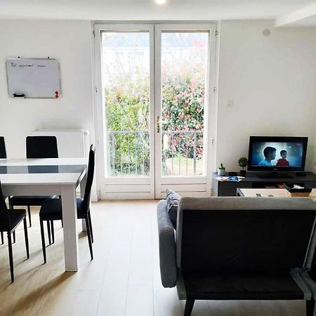 Appartement Cosy 2 Chambres Avec Jardin Les Ponts-de-Ce Exterior photo