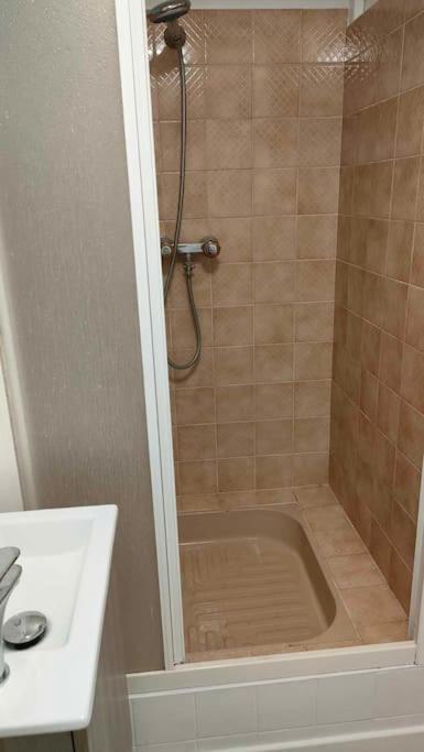 Appartement Cosy 2 Chambres Avec Jardin Les Ponts-de-Ce Exterior photo